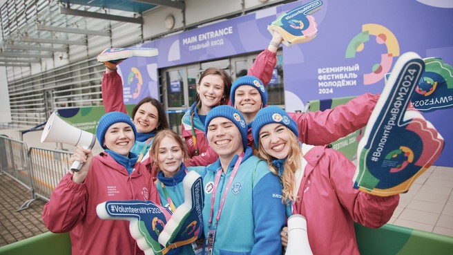 Более 20 тысяч человек подали заявки в волонтёрский корпус Международного фестиваля молодёжи