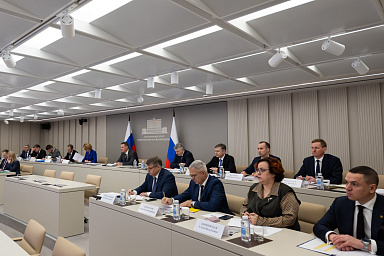 Предварительные итоги сезонных полевых работ обсудили на оперштабе в Правительстве России